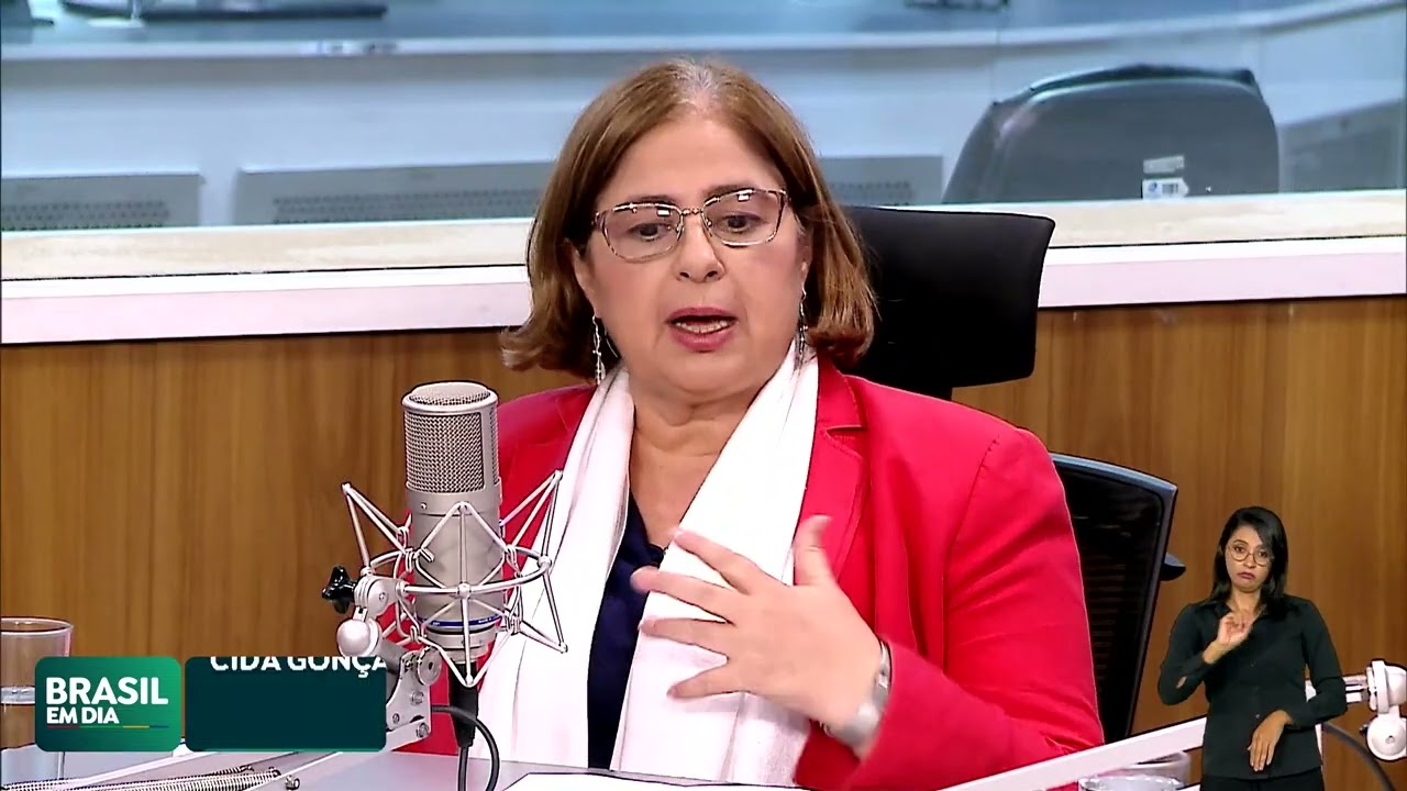 MINISTRA DAS MULHERES FALA SOBRE AÇÕES PARA PROMOVER RESPEITO A DIREITOS DA POPULAÇÃO TRANS