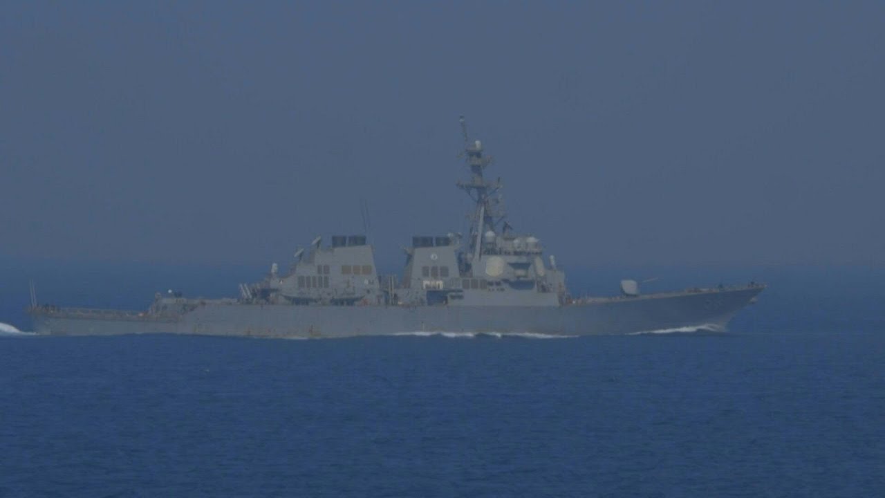 Três maiores companhias de navegação japonesas suspendem passagens pelo Mar Vermelho | AFP