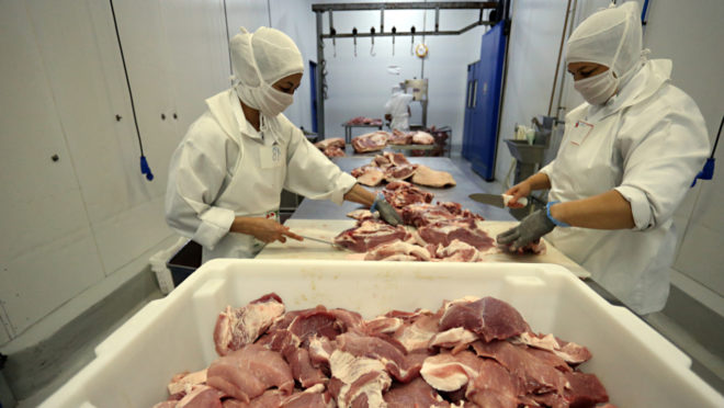 Brasil firma acordo para facilitar venda de carnes para o Egito