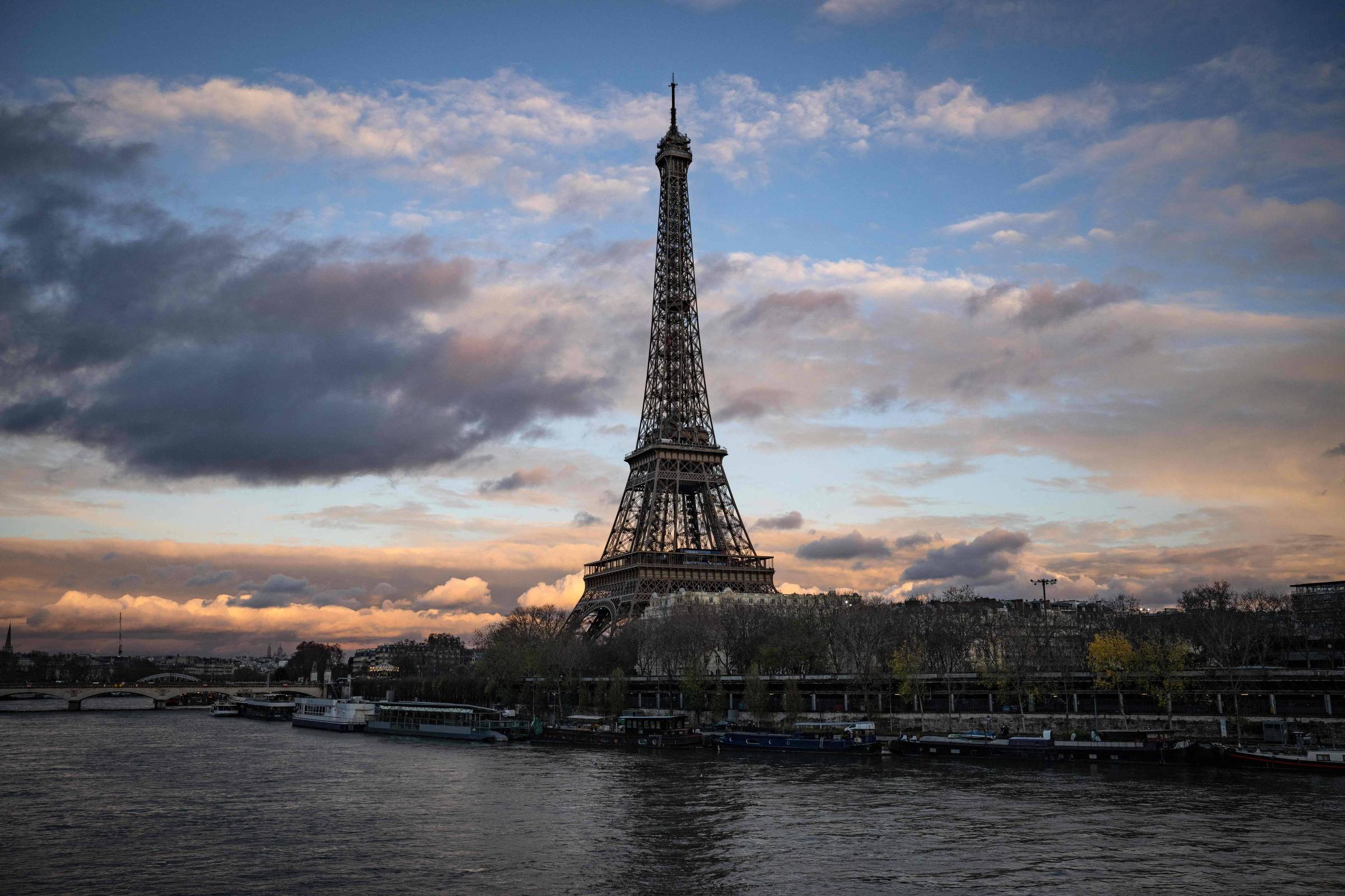 Computador e duas chaves USB contendo planos de segurança para Paris-2024 são roubados em trem – 28/02/2024 – Esporte