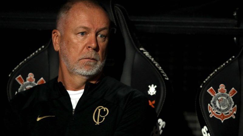 Corinthians demite técnico Mano Menezes – 05/02/2024 – Esporte