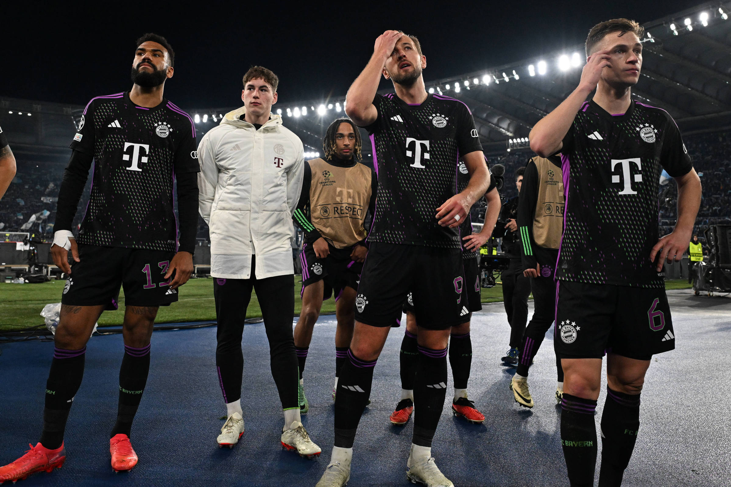 Crise no Bayern: torcida protesta, e Muller pede ‘vamos, juntos, vamos pra cima’ – 16/02/2024 – Esporte