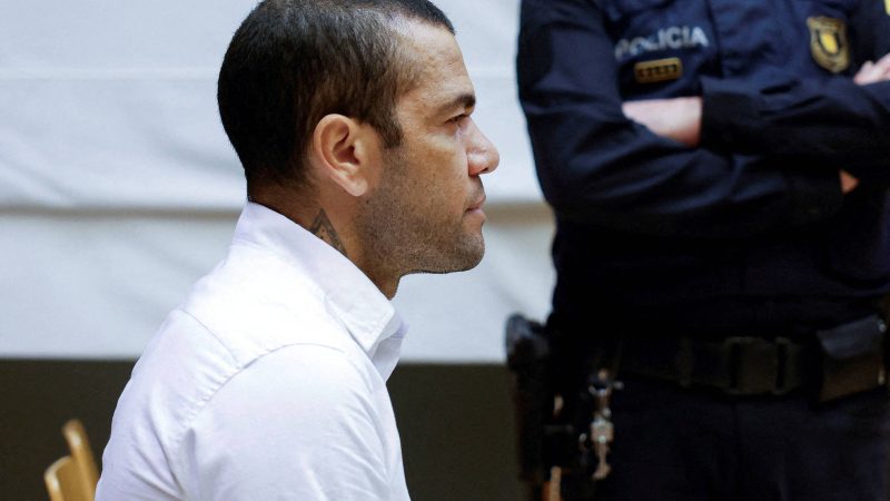 Defesa de Daniel Alves é considerada ‘frágil’ – 08/02/2024 – Esporte