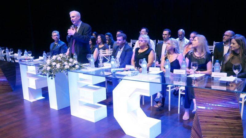 FIEC realiza formatura de cursos tcnicos para 96 alunos