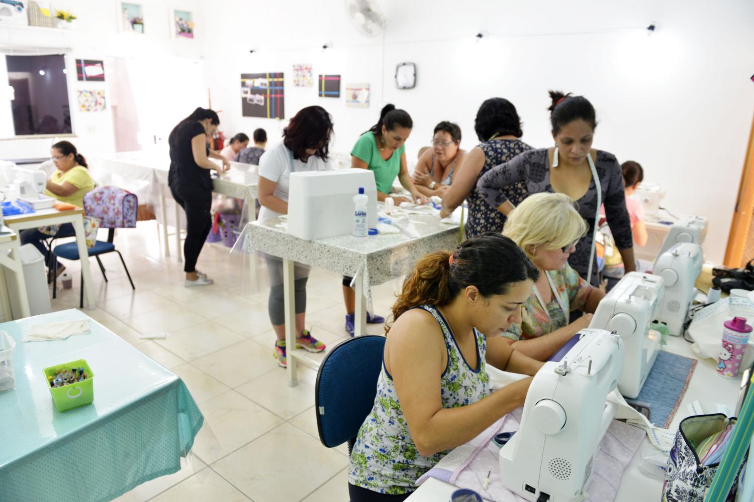Funssol abre as inscries para os cursos de gerao de renda