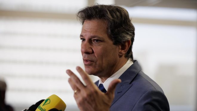 Haddad nega pressão do Centrão e diz que apostas ficam na Fazenda