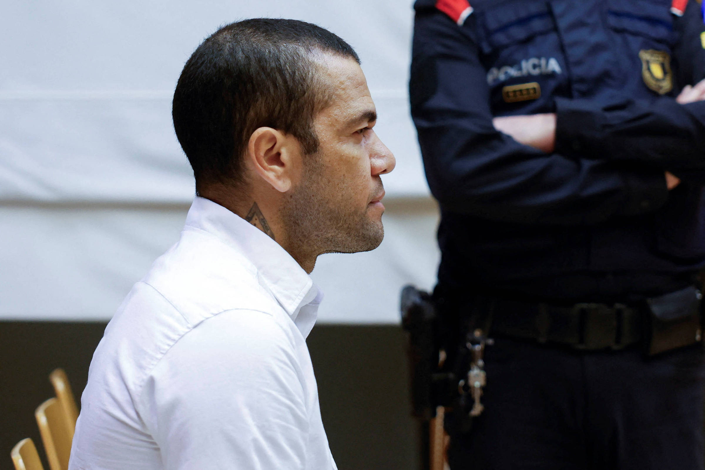 Julgamento de Daniel Alves começa na Espanha – 05/02/2024 – Esporte