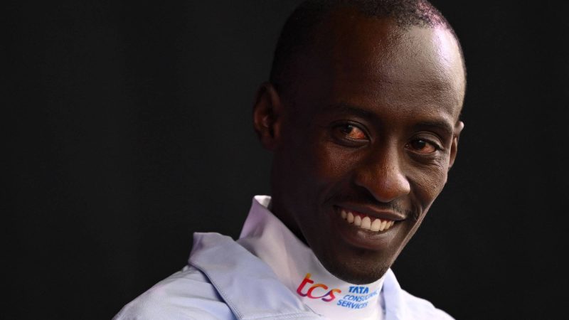 Kelvin Kiptum, recordista mundial da maratona, morre em acidente de carro – 11/02/2024 – Esporte