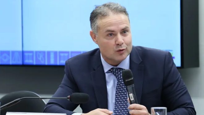 Ministro compara economia do Brasil a “Kombi velha” que precisa apertar parafusos