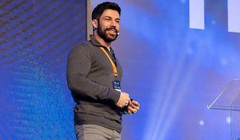 O problema será quando ninguém souber o que é falso ou real, diz deepfaker – 28/02/2024 – #Hashtag