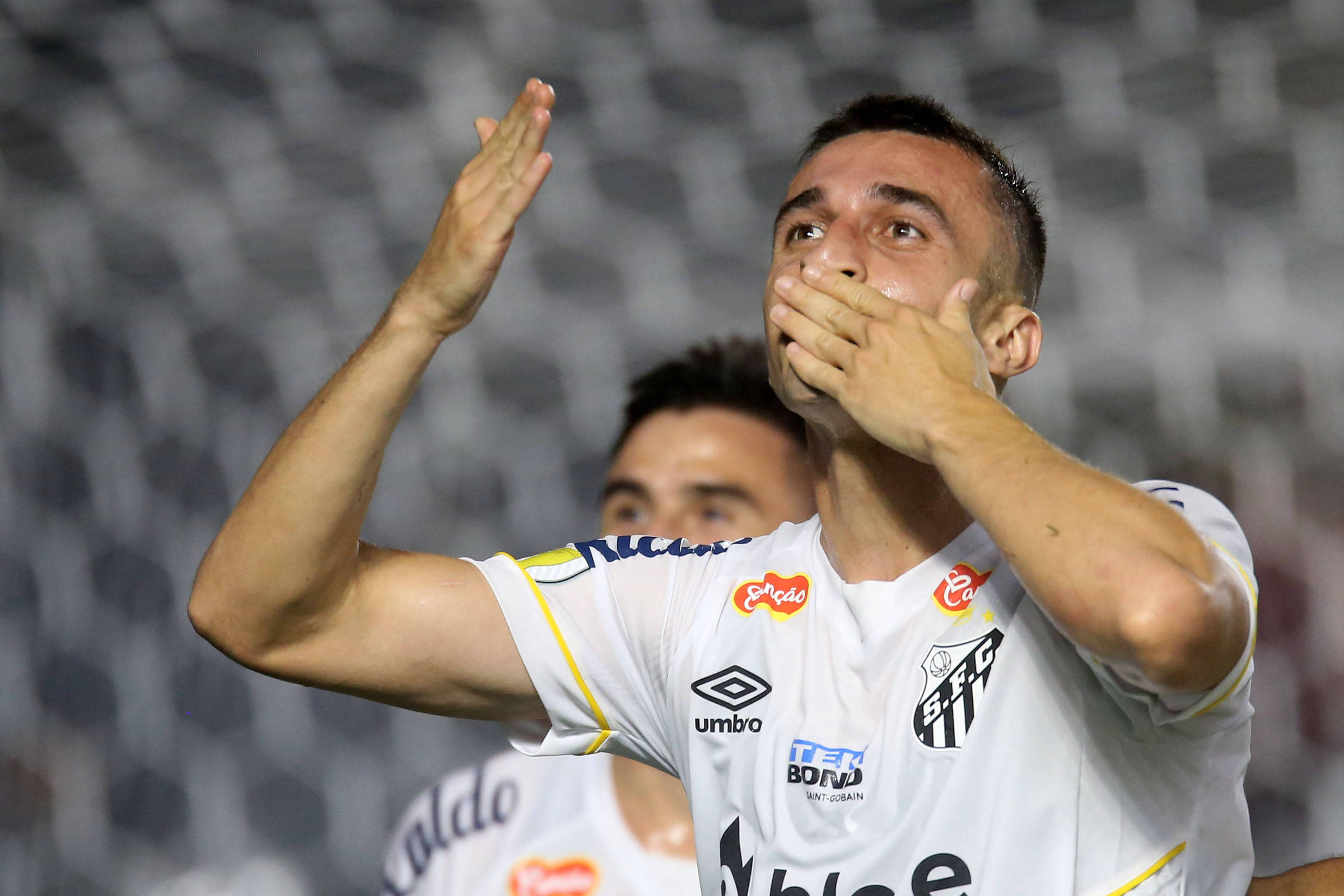 Santos confirma boa fase, vence o Corinthians e aumenta crise no rival – 07/02/2024 – Esporte