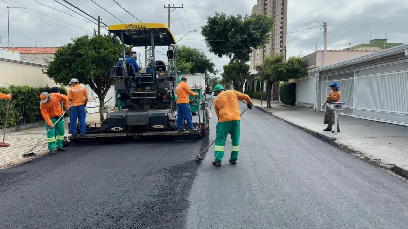 Secretaria de Obras retoma trabalhos do Plano Municipal de Recapeamento pela rua Haiti