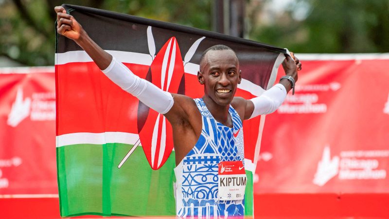 Sem Kelvin Kiptum, maratonas ficam mais tristes e sub-2h mais distante – 16/02/2024 – Marina Izidro