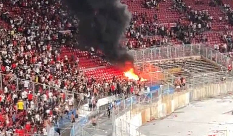 Supercopa do Chile é suspensa por violência e fogo no estádio – 12/02/2024 – Esporte