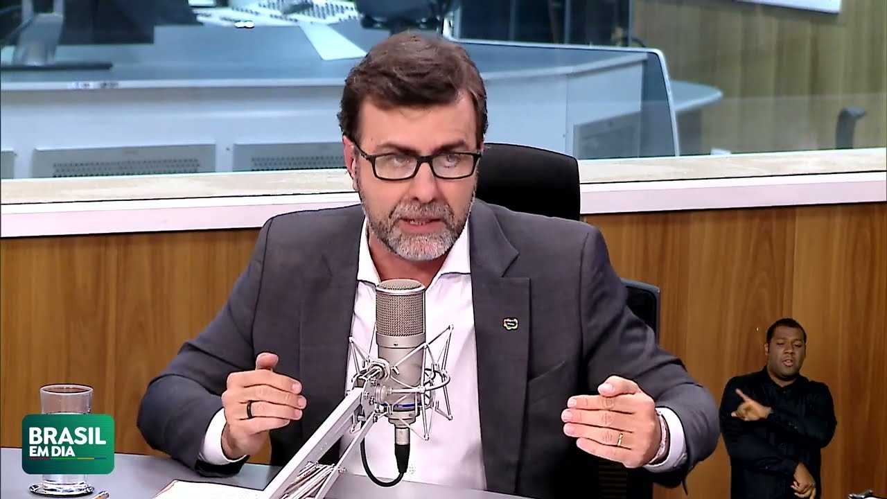 A VOZ DO BRASIL: PRESIDENTE DA EMBRATUR FALA SOBRE CRESCIMENTO DO TURISMO NO PAÍS