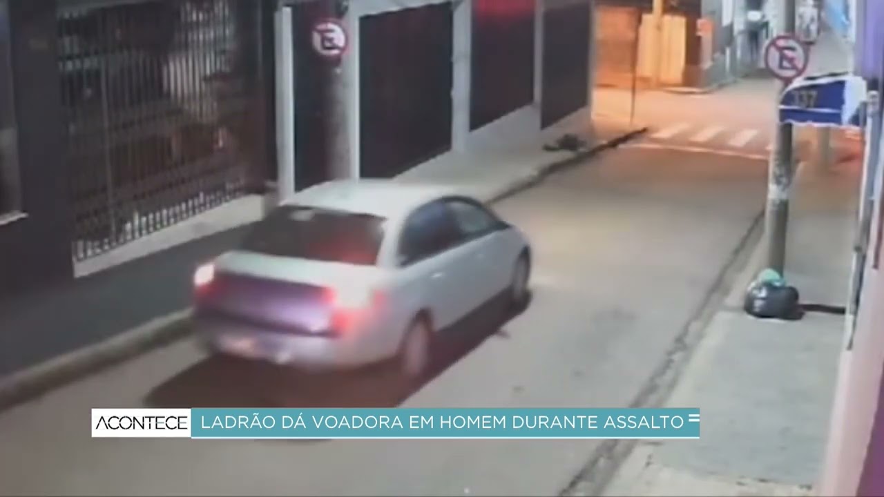 Assaltante dá “voadora” em um homem para roubar dinheiro