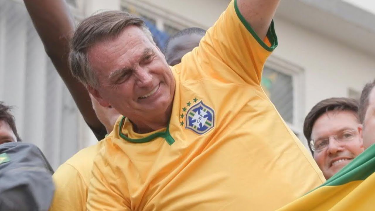 Bolsonaro: ‘não podemos concordar com o afastamento de opositores do cenário político’ | AFP
