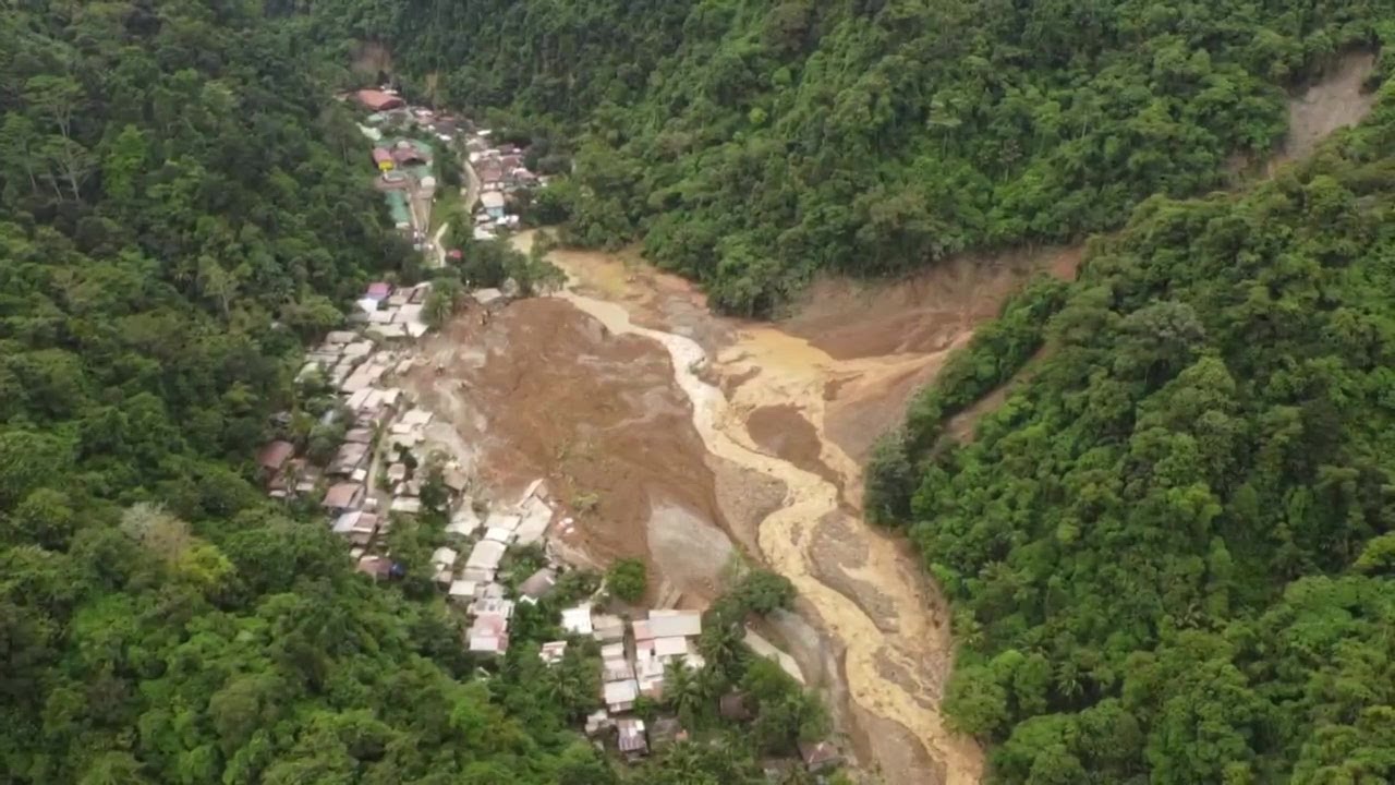 Deslizamento de terra deixa cinco mortos nas Filipinas | AFP