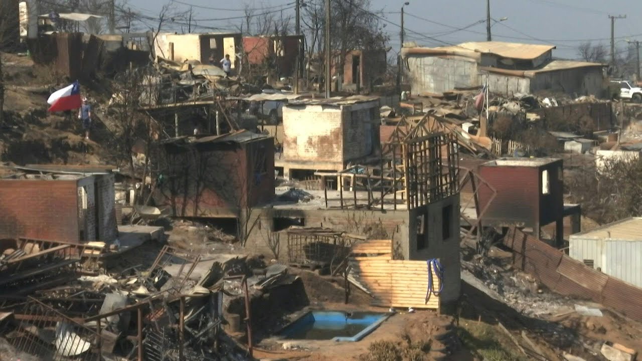 Incêndios florestais sem trégua deixam 122 mortos no Chile | AFP