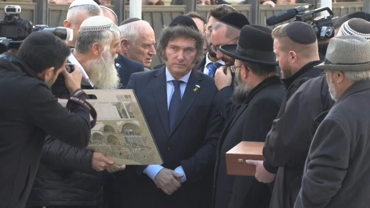 Milei revela planos de transferir embaixada argentina em Israel para Jerusalém | AFP
