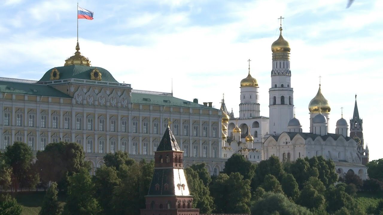 UE aprova 13° pacote de sanções à Rússia | AFP