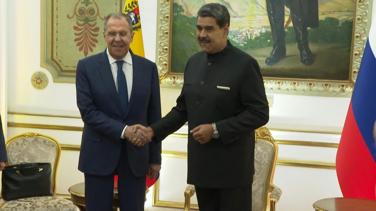 Venezuela e Rússia ampliam cooperação petroleira e citam uso de energia nuclear | AFP