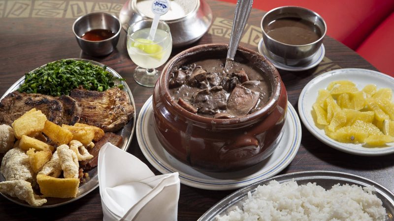 A gastronomia construída sobre fake news – 01/03/2024 – Cozinha Bruta