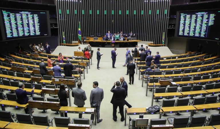 Câmara aprova permissão para ações emergenciais do governo contra a seca no Semiárido; acompanhe – Notícias