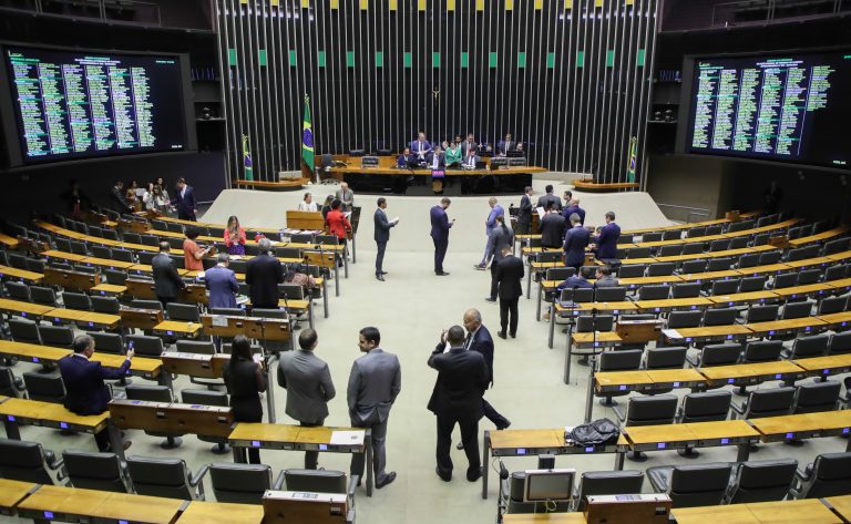 Câmara aprova permissão para ações emergenciais do governo contra a seca no Semiárido; acompanhe – Notícias