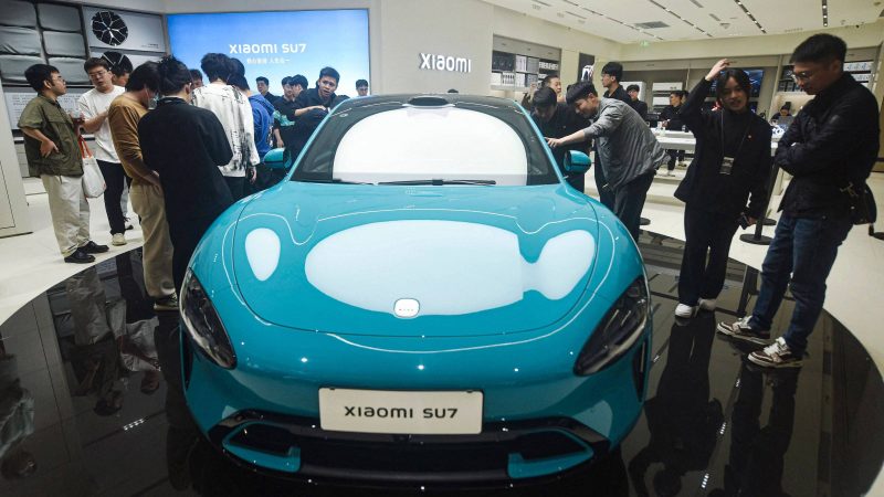Carro elétrico da Xiaomi chega às lojas da China – 25/03/2024 – Mercado