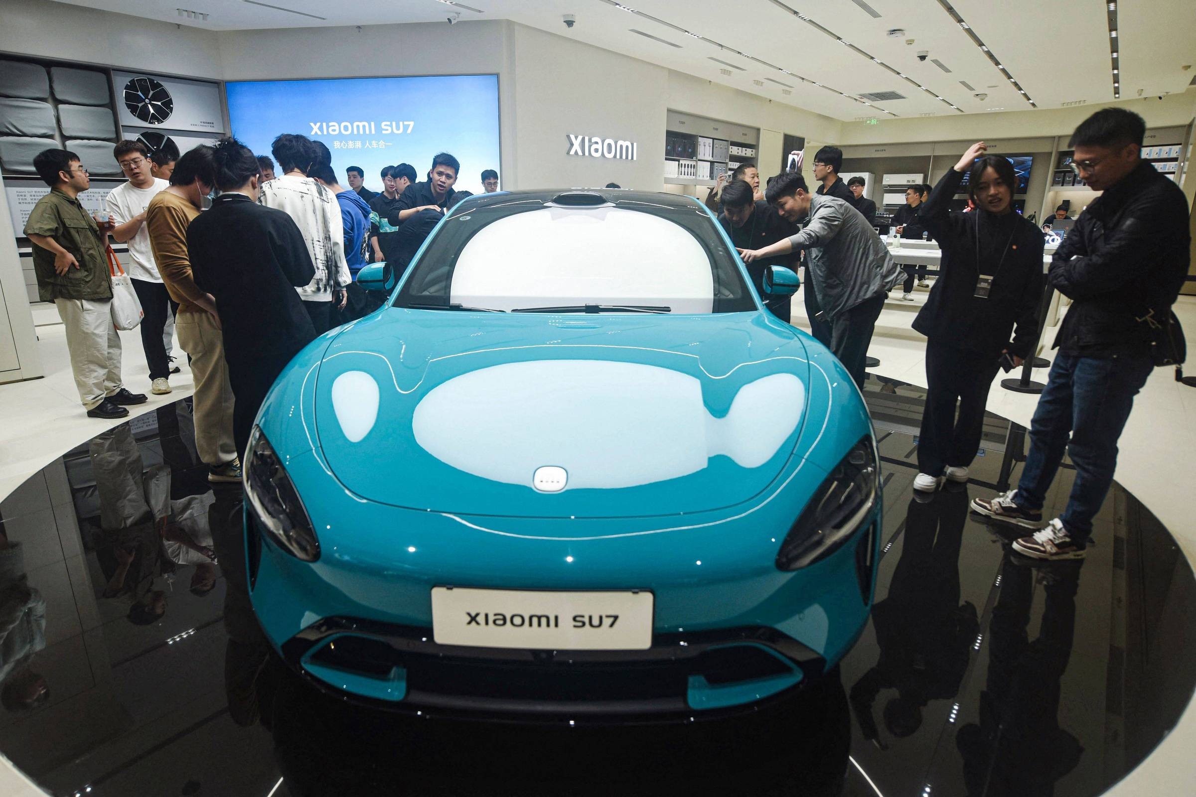 Carro elétrico da Xiaomi chega às lojas da China – 25/03/2024 – Mercado