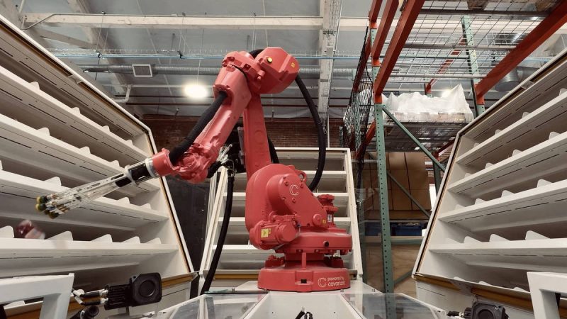 Com robótica, IA por trás do ChatGPT ensaia ir além do mundo digital – 12/03/2024 – Tec