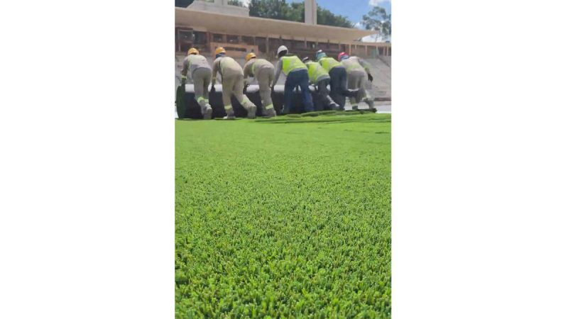Concessionária instala grama sintética no Pacaembu – 15/03/2024 – Esporte