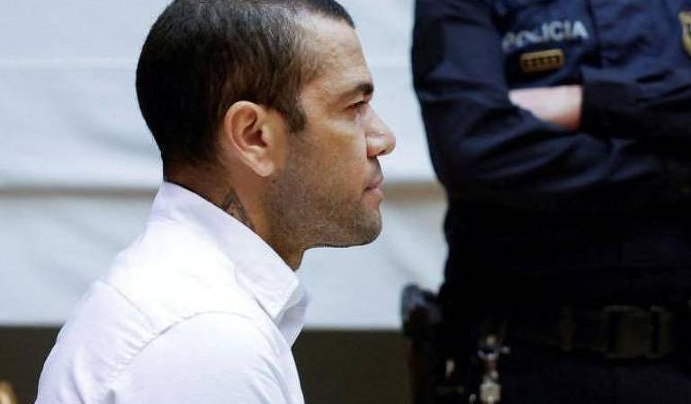 Daniel Alves continua sem depositar fiança e segue preso – 22/03/2024 – Esporte