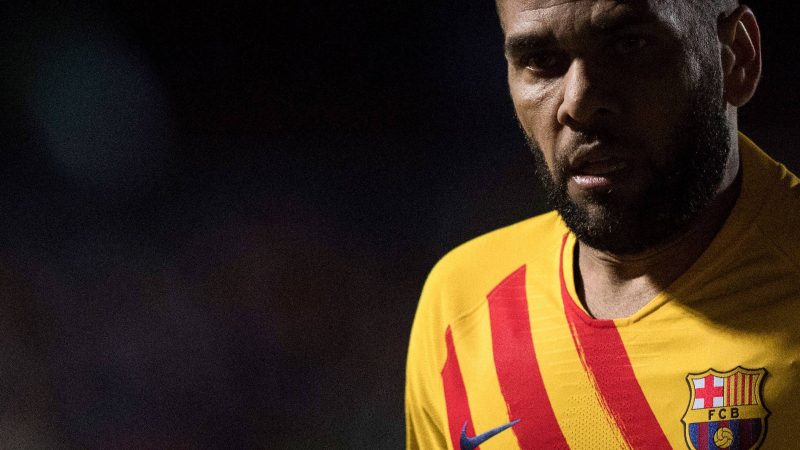 Daniel Alves sai da prisão após pagar R$ 5,5 milhões – 25/03/2024 – Esporte
