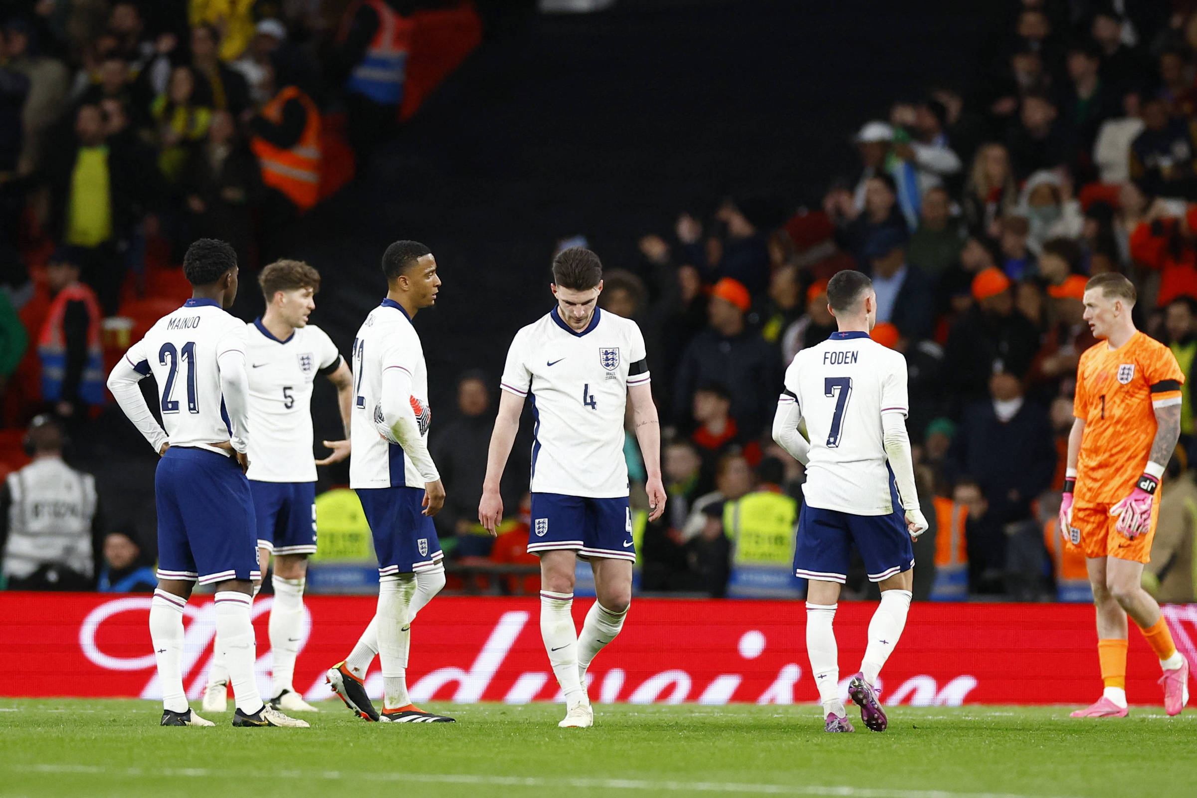 Derrota da Inglaterra para o Brasil em Wembley coloca sombra sobre otimismo para a Eurocopa – 23/03/2024 – Marina Izidro