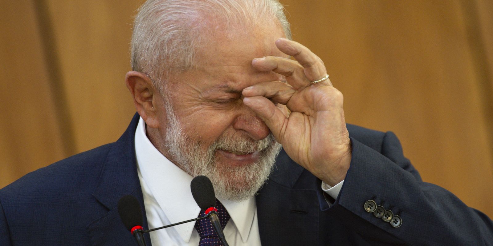 Espero que as eleições na Venezuela sejam democráticas, diz Lula