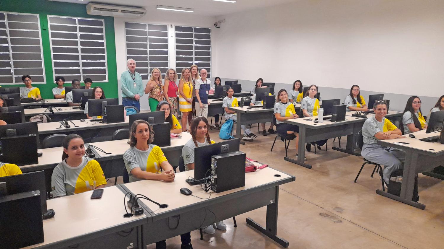 Fiec realiza aula inaugural dos cursos FIC do Programa Qualifica Mais Emprega Mais