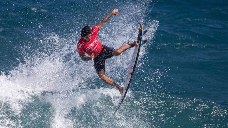 Gabriel Medina se classifica para a semifinal do ISA Games e Filipe Toledo sai – 02/03/2024 – Esporte
