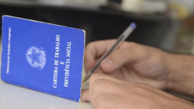 Governo derruba liminar que impedia divulgação de relatórios sobre salários