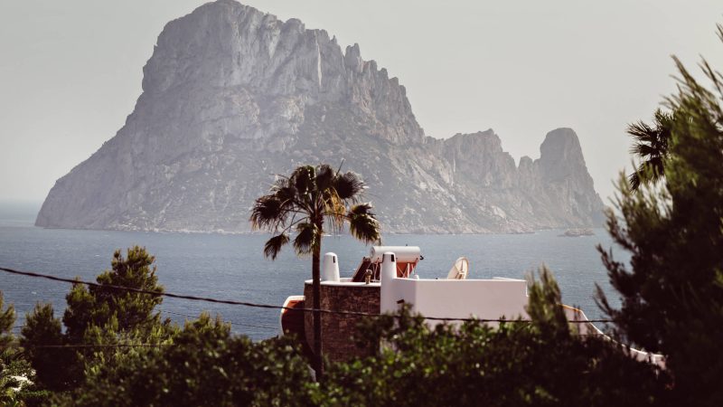 Ibiza não é só balada: conheça praias e montanhas na ilha – 20/03/2024 – Turismo