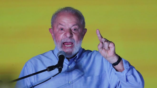 Lula critica Vale e diz que quer empresas de acordo com o governo