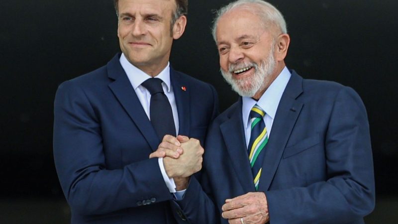 Macron elogia atuação brasileira em prol da democracia