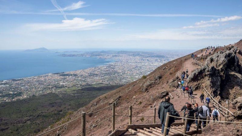 Nápoles: a cidade italiana que pode ser soterrada por lava – 31/03/2024 – Turismo