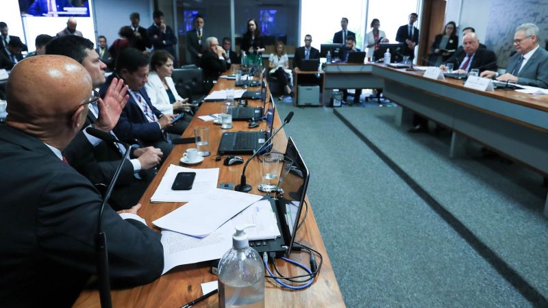 Oposição no Senado evita questionar chanceler sobre Israel e Gaza