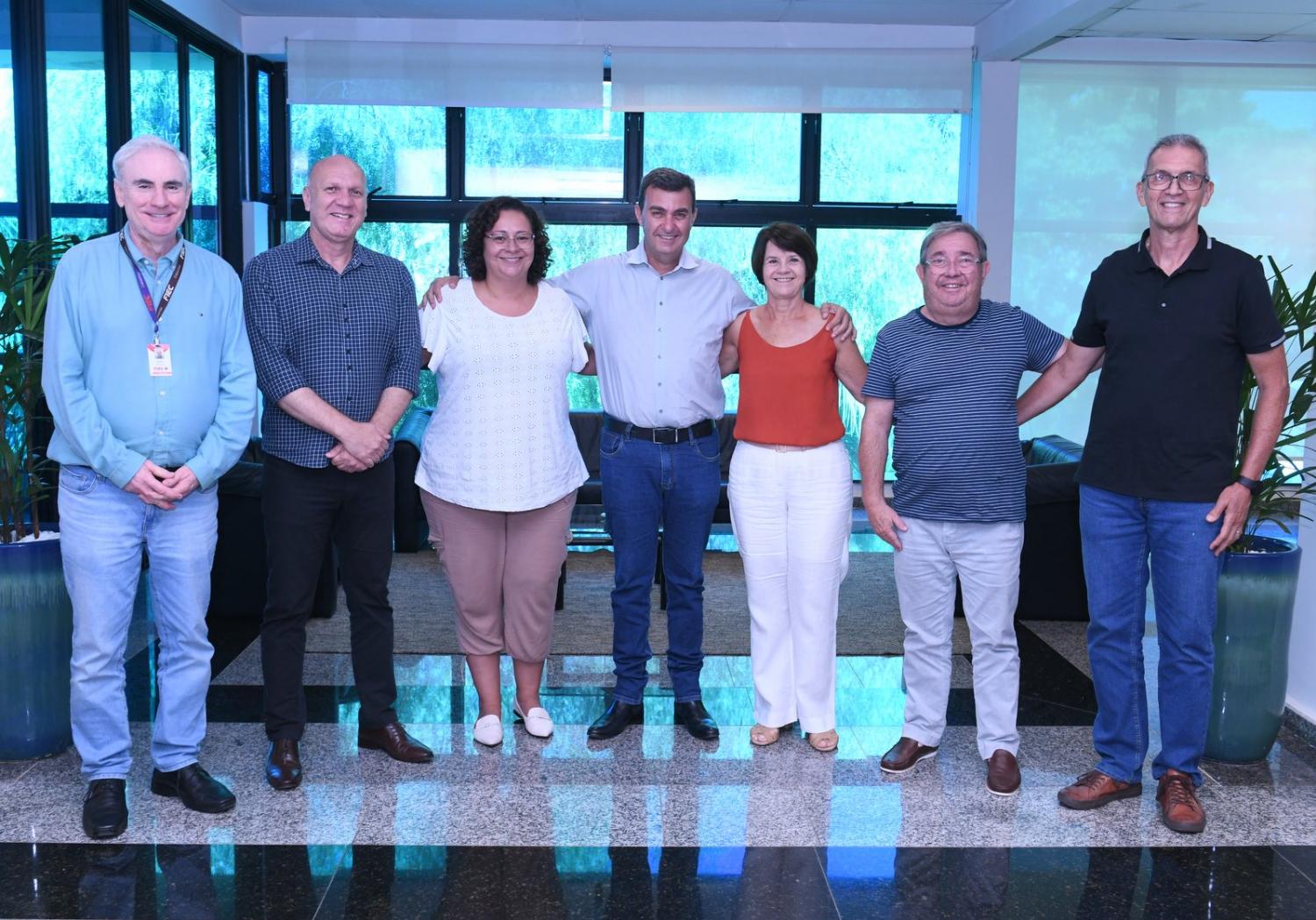 Prefeito Nilson Gaspar anuncia Viviane Barnab para Social e Rita de Cssia Trasferetti para Fiec