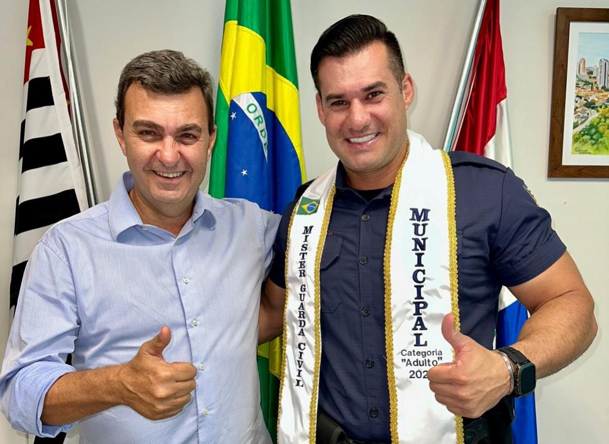 Prefeito Nilson Gaspar recebe o campeo do Concurso Miss e Mister Guardas Municipais do Brasil