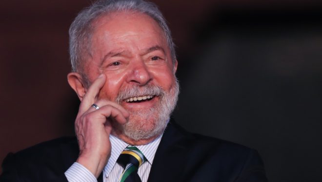 Projeto do governo para aplicativos cria sindicato da categoria