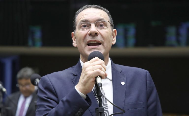 Projeto prorroga para 2049 benefícios à indústria de semicondutores e eletrônicos – Notícias
