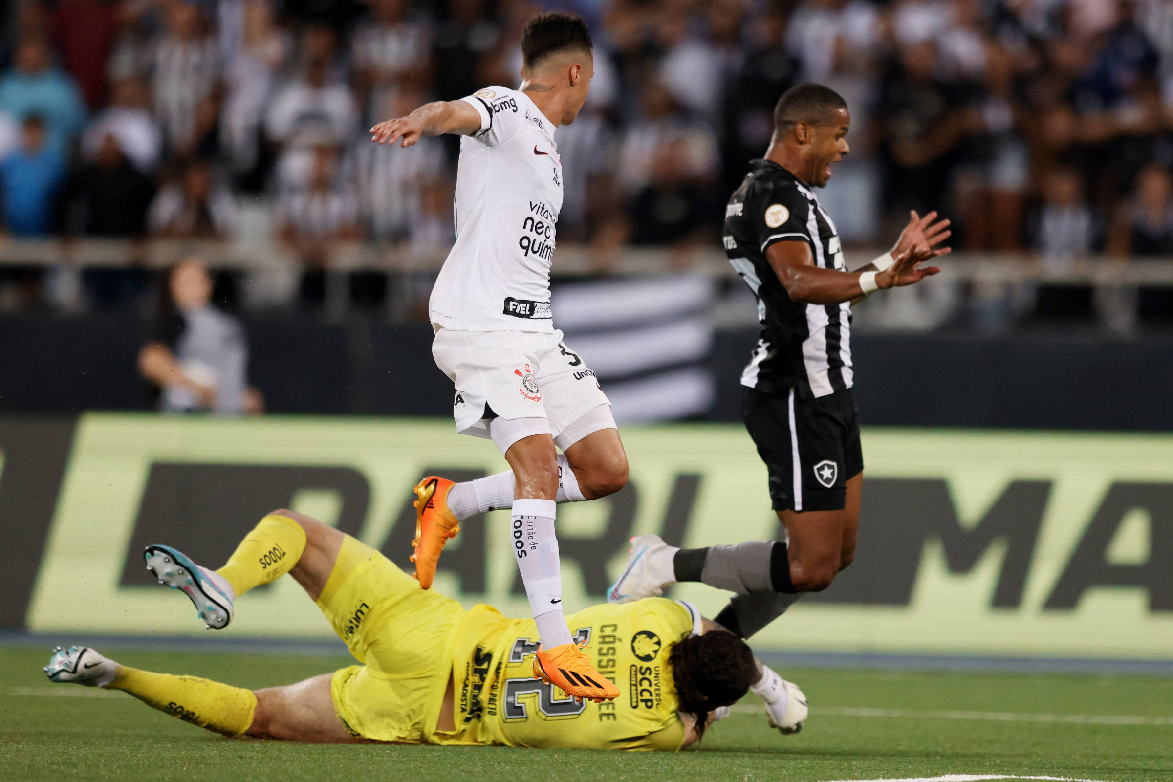 Segundona brasileira é o campeonato mais faltoso – 10/03/2024 – O Mundo É uma Bola